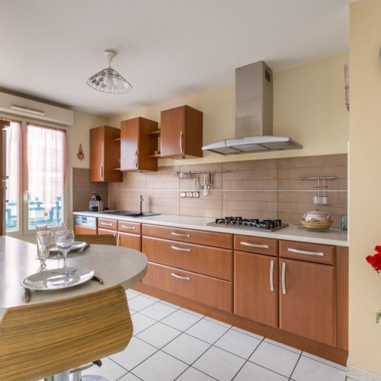  Annonces ST CYR : Apartment | MEYZIEU (69330) | 74 m2 | 259 000 € 