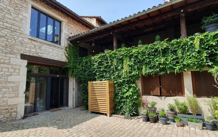  Annonces ST CYR Maison / Villa | LUCENAY (69480) | 130 m2 | 579 000 € 