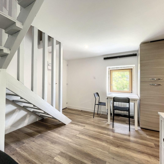  Annonces ST CYR : Apartment | LA MULATIERE (69350) | 28 m2 | 760 € 