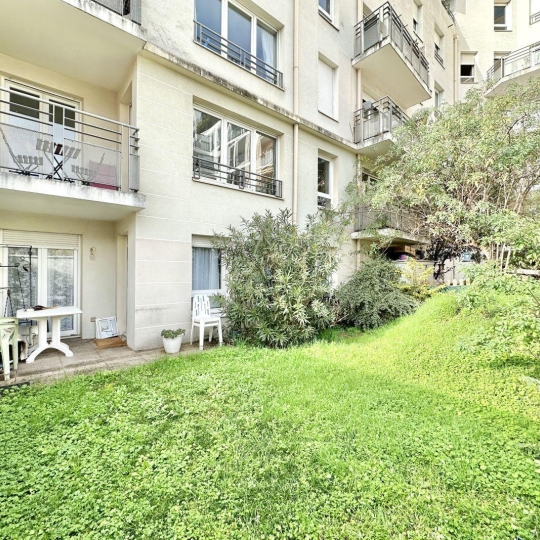  Annonces ST CYR : Appartement | VILLEURBANNE (69100) | 54 m2 | 850 € 