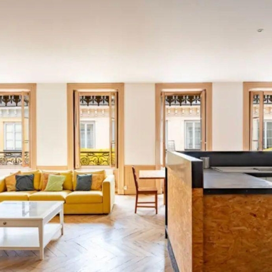 Annonces ST CYR : Apartment | LYON (69001) | 123 m2 | 3 500 € 