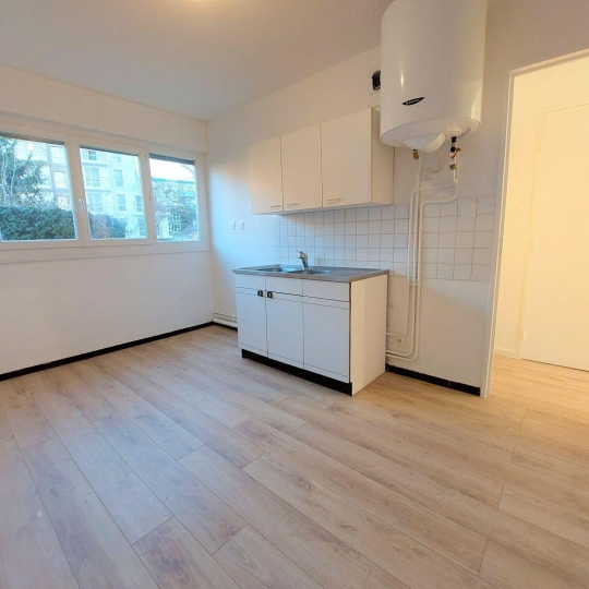  Annonces ST CYR : Appartement | VILLEURBANNE (69100) | 48 m2 | 165 000 € 