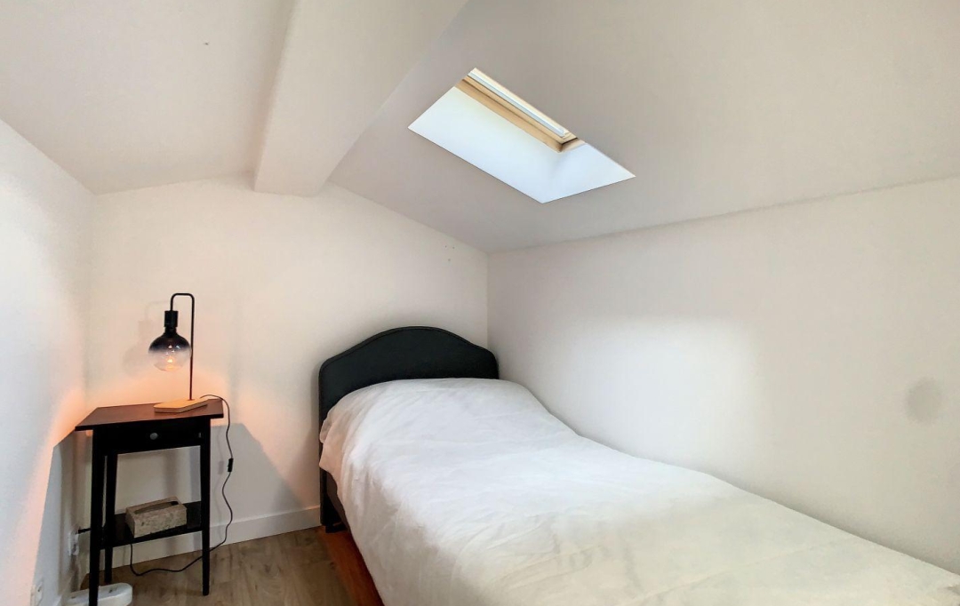 Annonces ST CYR : Apartment | LA MULATIERE (69350) | 36 m2 | 720 € 