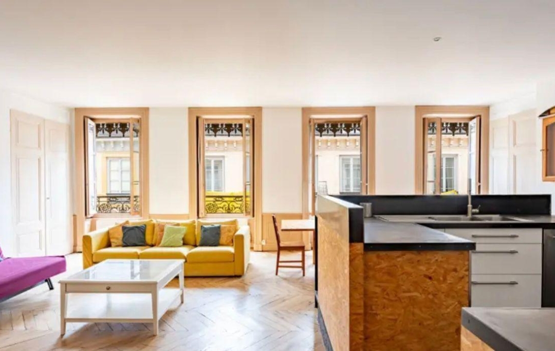 Annonces ST CYR : Apartment | LYON (69001) | 123 m2 | 3 500 € 